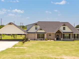 3553 N Country Dr, Bryan, TX 77808