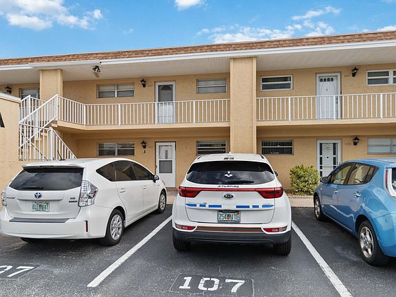 4th image of 2135 N Courtenay Pkwy #107