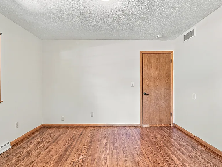 Bedroom #1 (12 X 14)