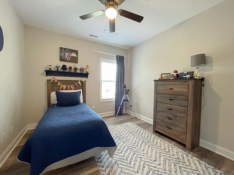 455 Aurora Pl — Photo 26
