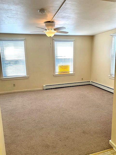 605 Third St - Living Room