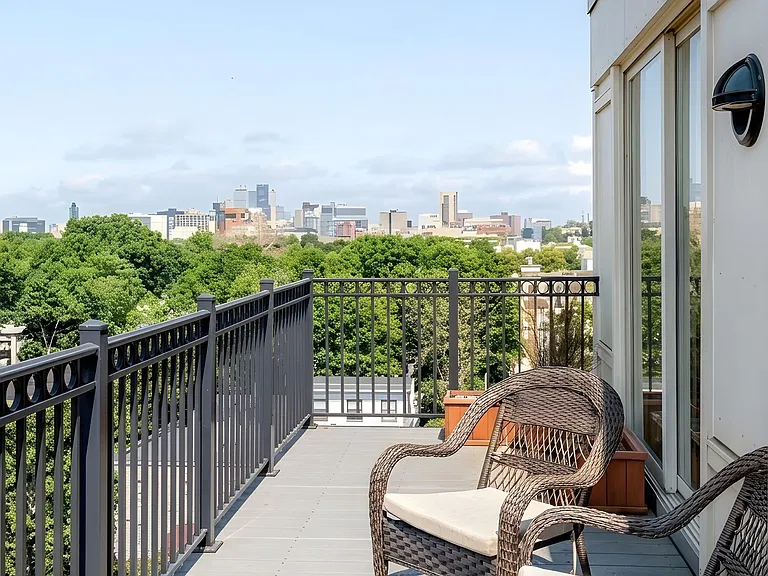 323 Boylston St #602 — Photo 4