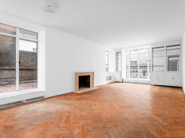 24 West 55th Street image 2 of 11