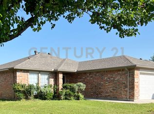 10465 Hideaway Trl, Fort Worth, TX 76131