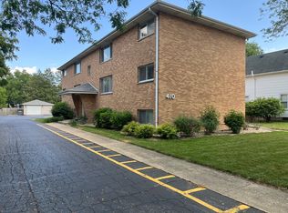 410 Fair St #6, Sycamore, IL 60178