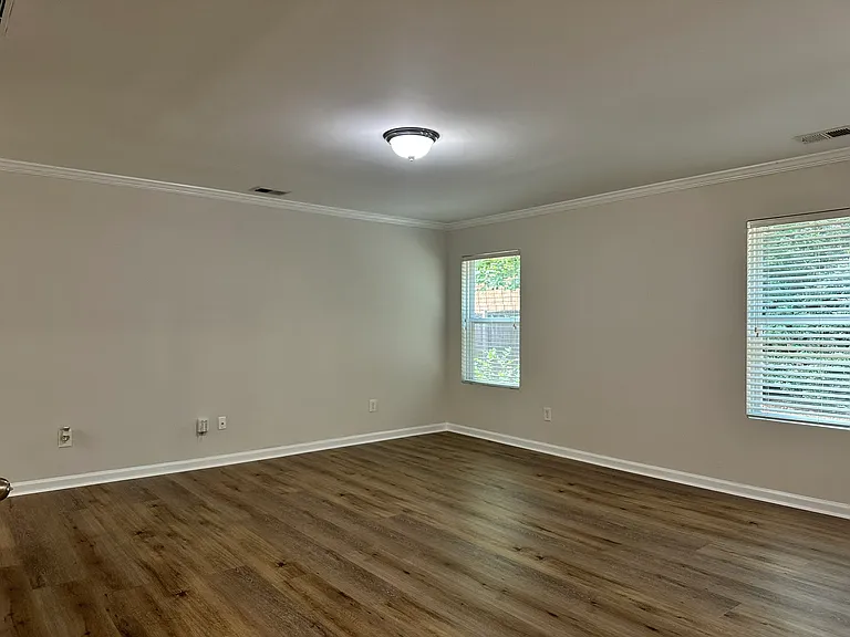 3340 Griffin Way — Photo 7
