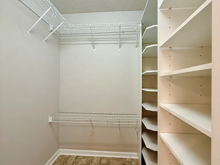 600 Canyon Lake Cir — Photo 12
