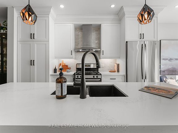 5th image of 43 Caroline Ave