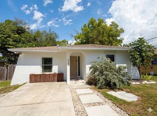 2343 Eugene St, Sarasota, FL 34231