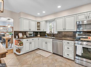 608 Clement Ave, Woodbury Heights, NJ 08097