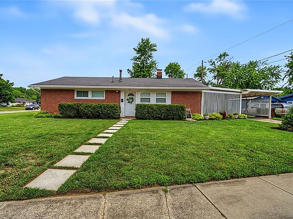 3rd image of 5041 Glouster Ave