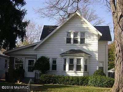1st image of 11 Valley Ave NW
