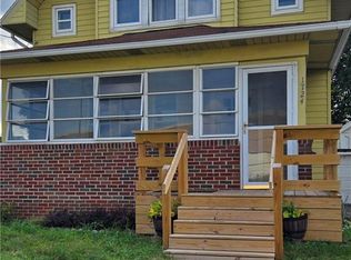 1724 Woodmore St, Toledo, OH 43605
