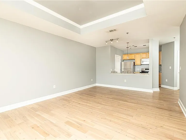 325 E Paces Ferry Rd NE #706 — Photo 14
