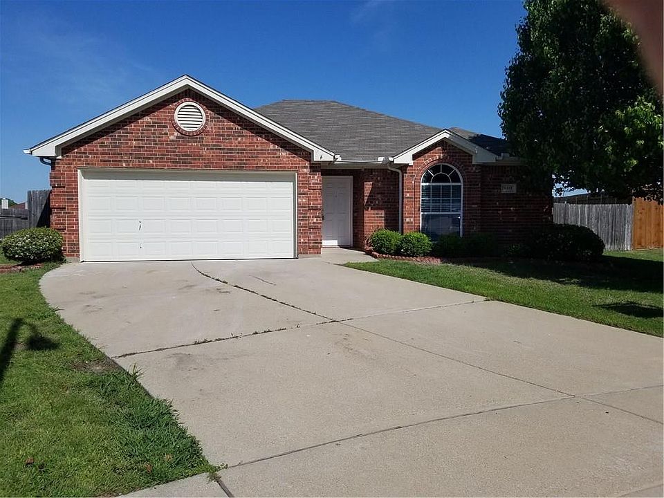 1st image of 901 Raenae Dr