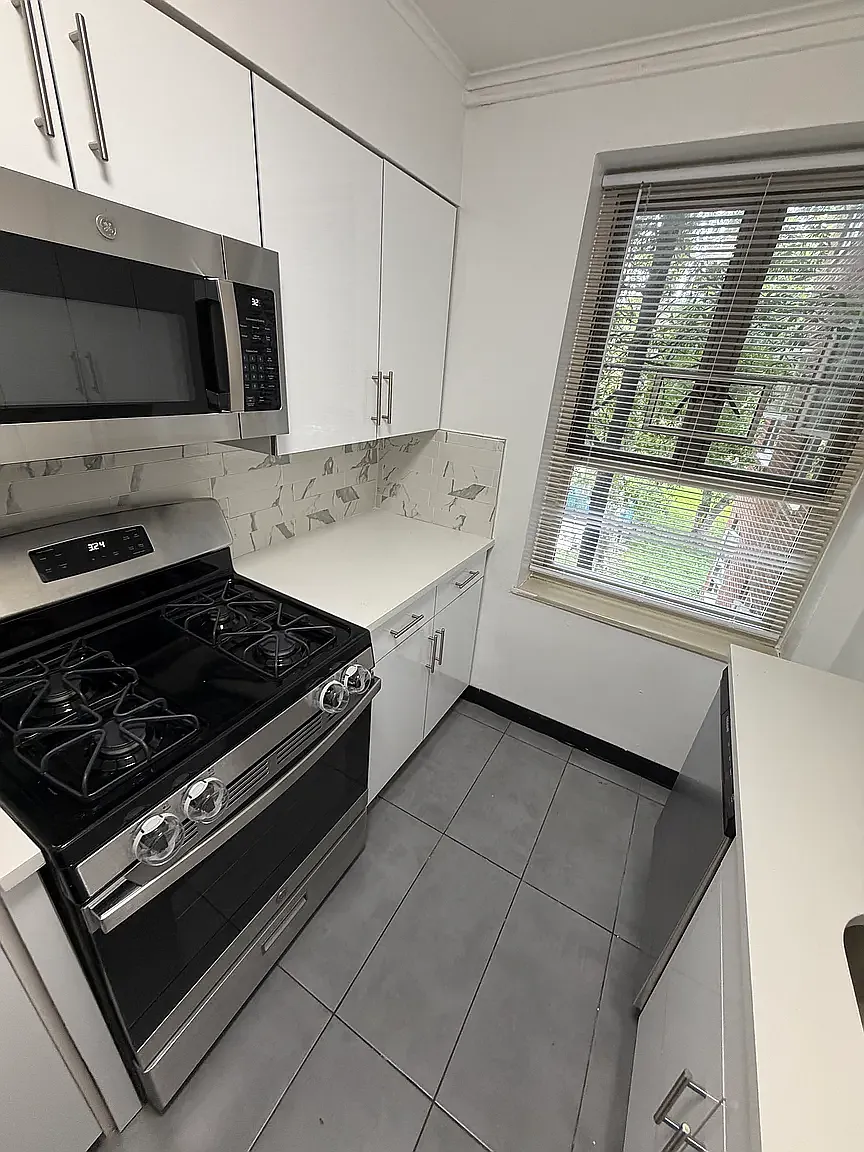 192-10B 69th Avenue — Photo 3
