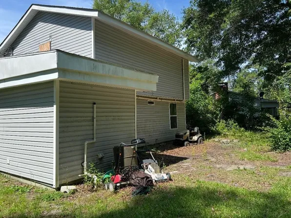1406 Hemingway Hwy., Hemingway, SC 29554