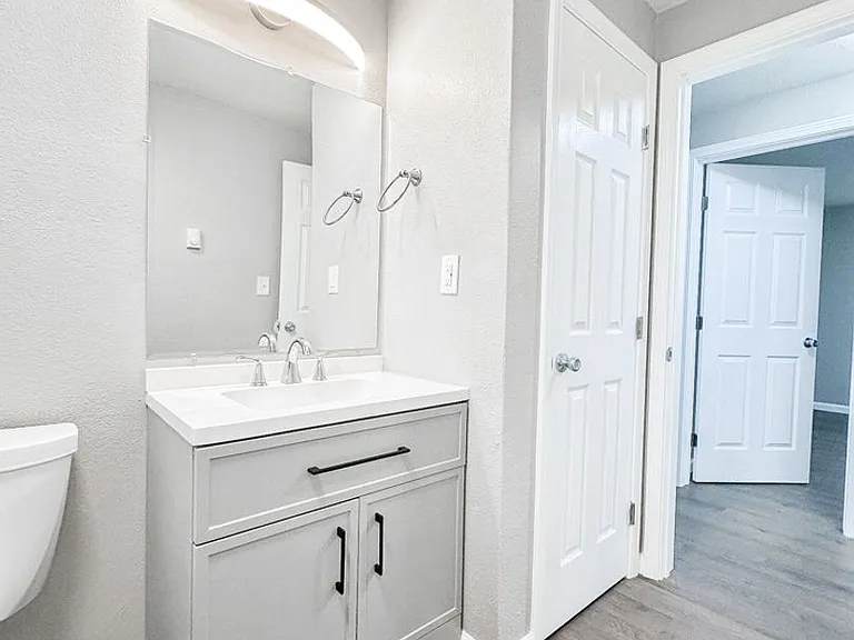 Oak Village West — Photo 15