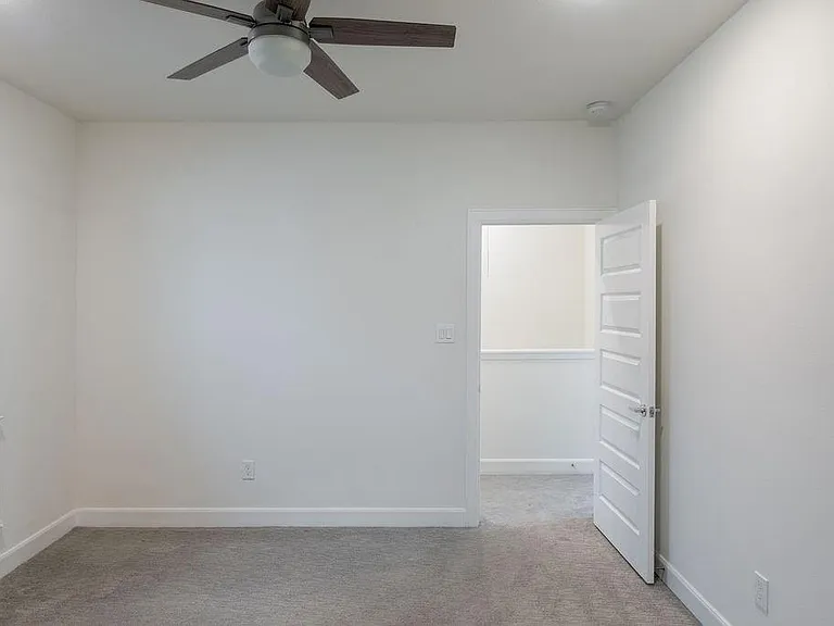2726 Eado Edge Ct — Photo 17
