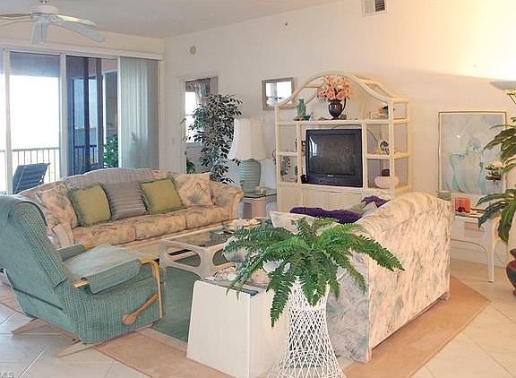 2nd image of 133 Vintage Bay Dr Unit 23