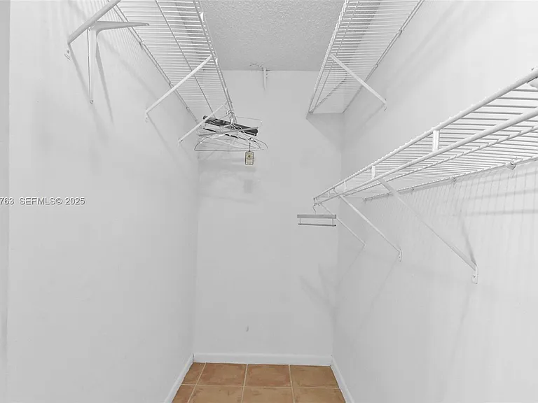9682 Fontainebleau Blvd #306 — Photo 16
