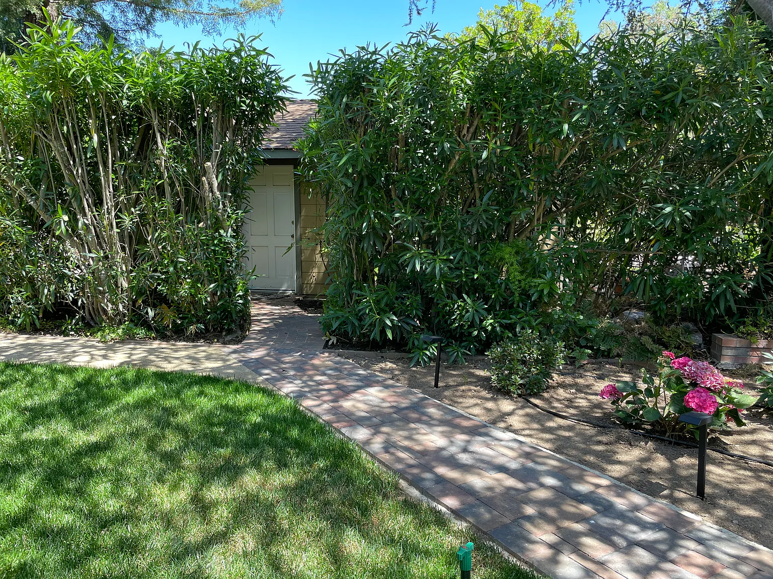 W La Chiquita Ave, Los Gatos — Photo 1