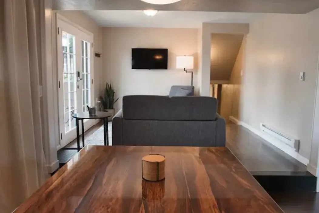 2 bed, 1000 sqft, $1,950 — Photo 3