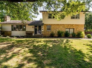 11216 W Valley Hi Ct, Wichita, KS 67209