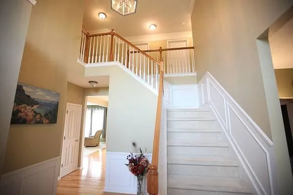 4 bed, 2.5 bath, 3302 sqft, $3,100 — Photo 2