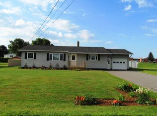 767 Elm St, Derby Line, VT 05830