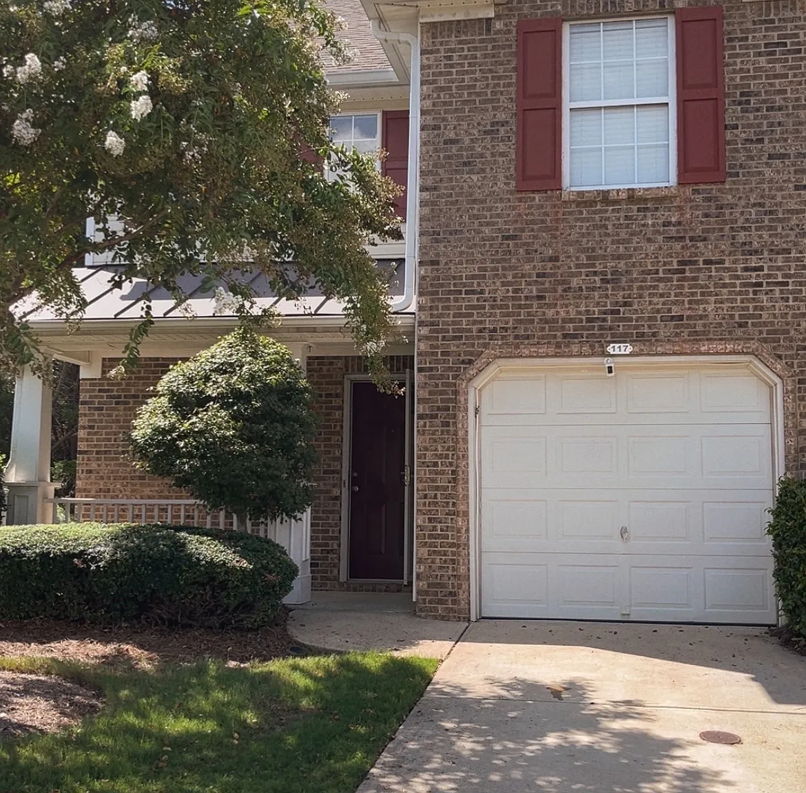 2 bed, 1280 sqft, $2,100 — Photo 1