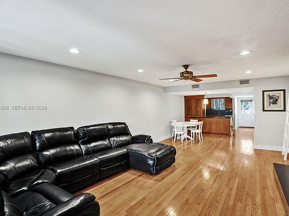 2nd image of 1503 NE 105th St #1-10