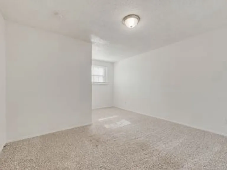 611 Wilson Ct — Photo 8