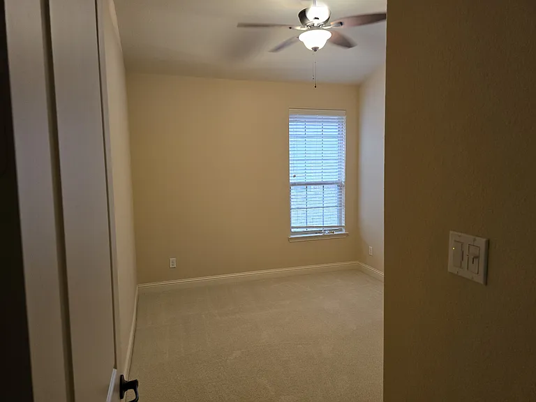 7924 Osborn Pkwy — Photo 19