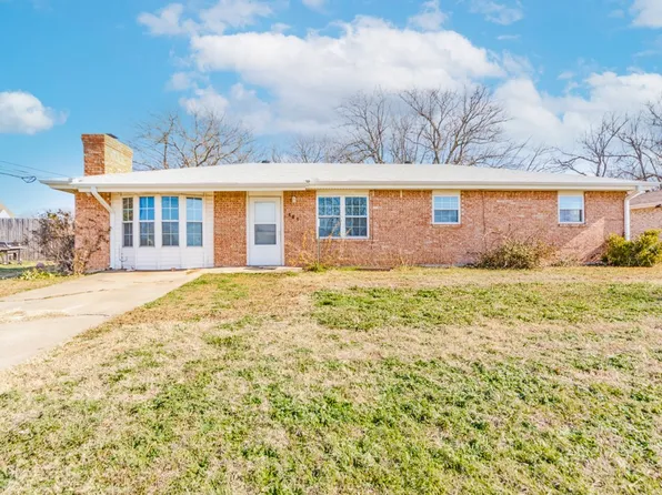 601 E Wilbarger St, Bowie, TX 76230