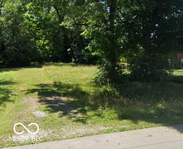 3956 N Grand Ave photo 1