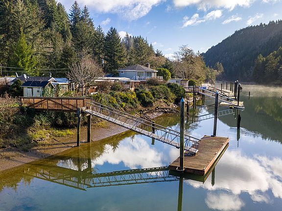 3rd image of 1666 Siletz Hwy