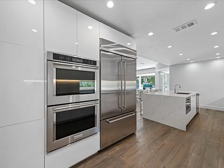1455 S Castello Ave — Photo 13