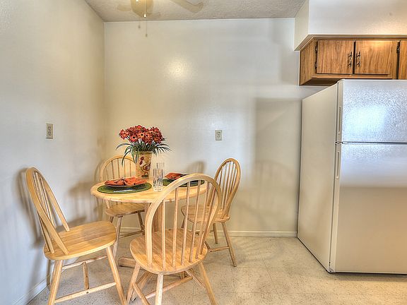 5th image of 125 Cardenas Dr NE APT 14