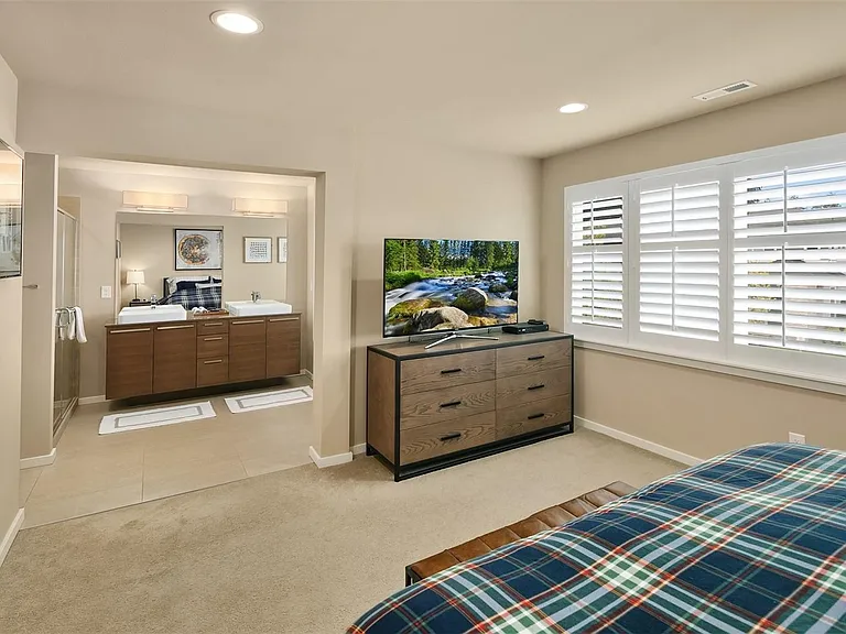 5614 Elaine Ave SE — Photo 10