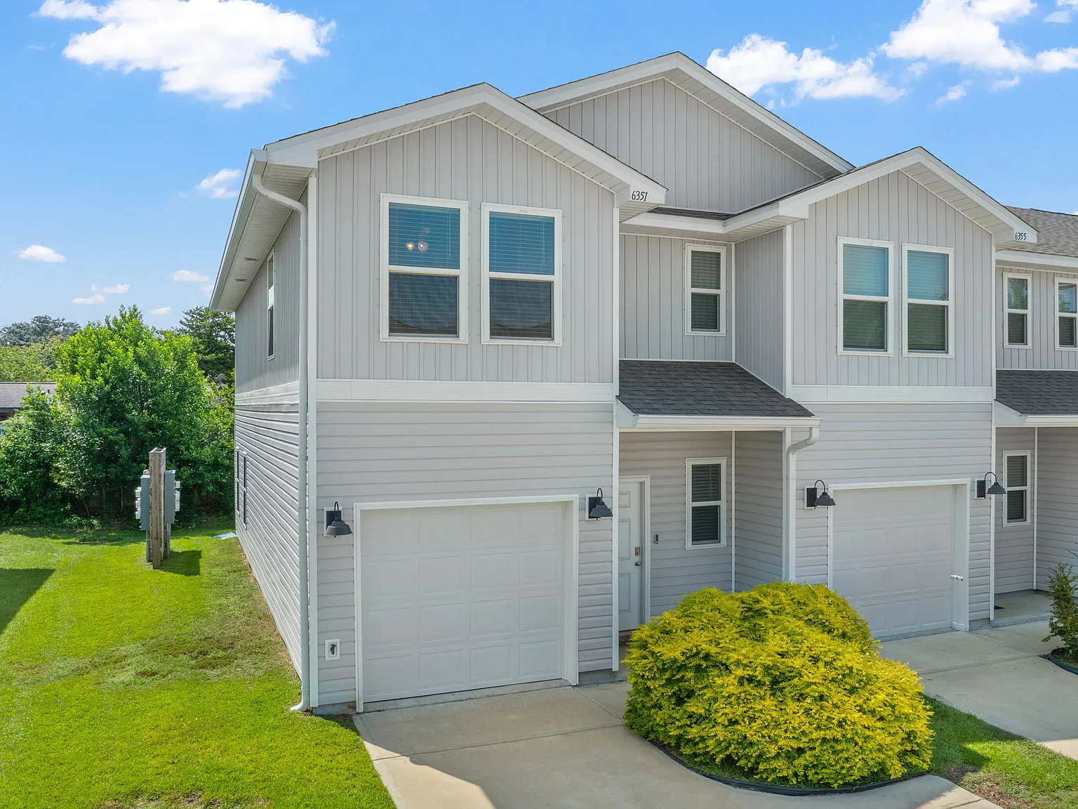 3 bed, 1537 sqft, $2,100 — Photo 1