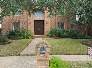 11806 Castle Ridge Dr, Houston, TX 77077