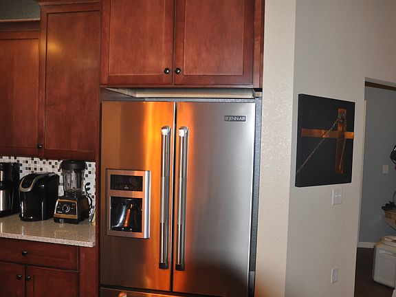 3rd image of 2304 Hecla Dr