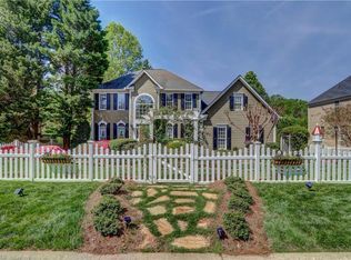 3811 Pinetop Rd, Greensboro, NC 27410
