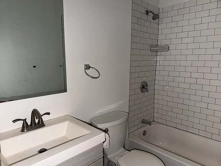 2709 Bergenline Ave #3B — Photo 12