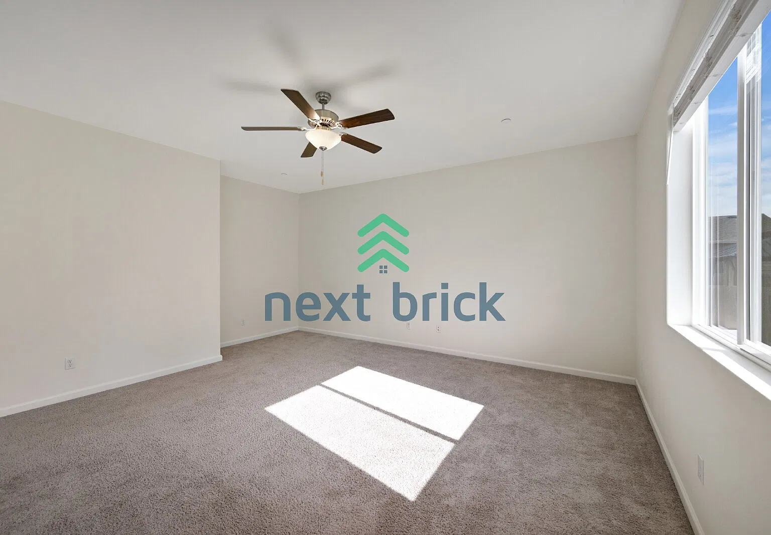 "Charming 3-Bed Sanctuary with 2.5 Baths and Spacious 2264 Sq Ft in Puyallup!" — Photo 4