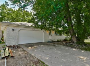 2025 S Oakhill Ave, Janesville, WI 53546