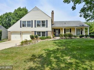 9021 Paddock Ln, Potomac, MD 20854