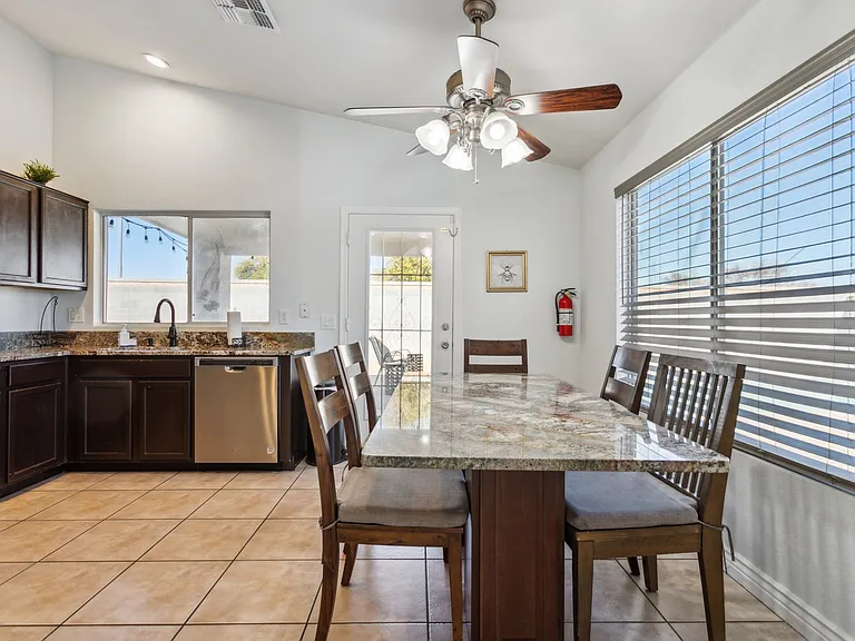 8054 W Palo Verde Dr — Photo 7