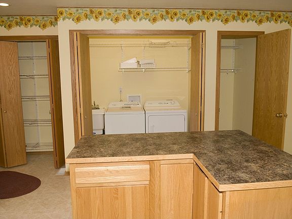 5th image of 1905 Belle Vista Dr